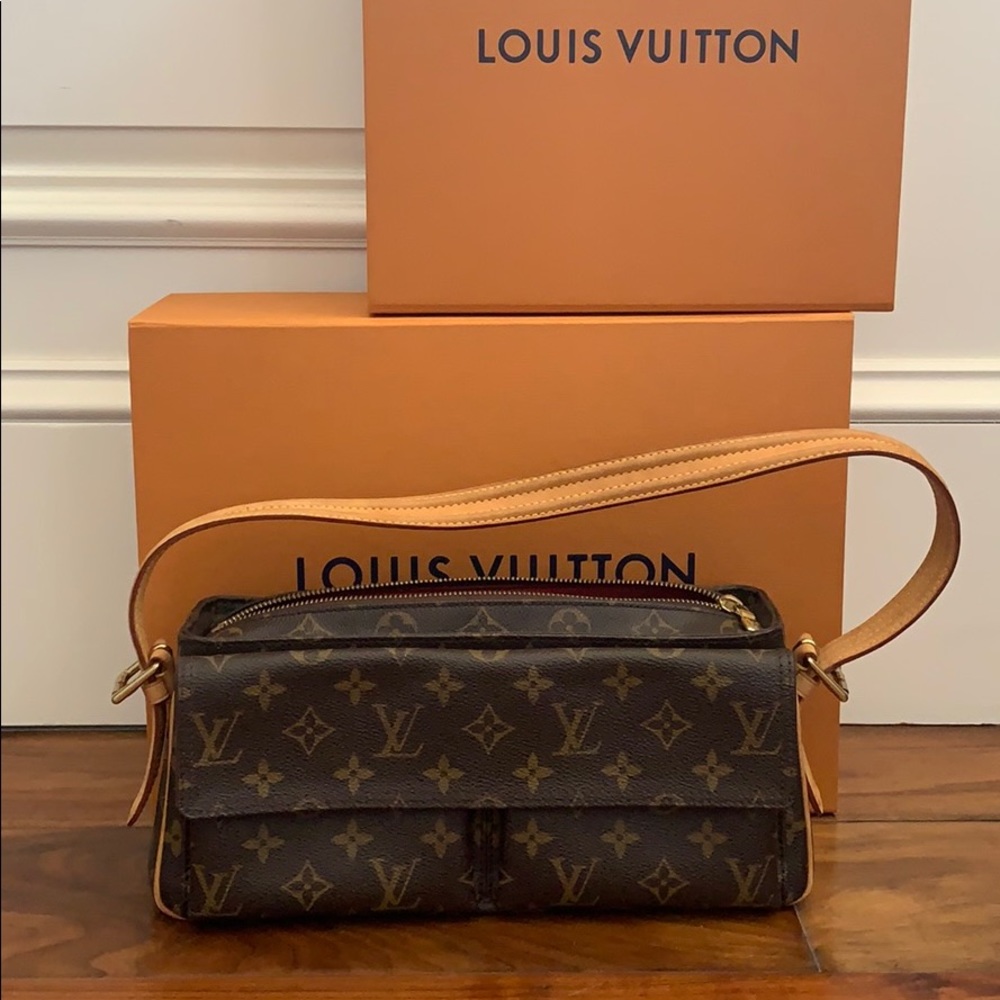 Louis Vuitton Viva Cite Handbag Monogram Canvas MM